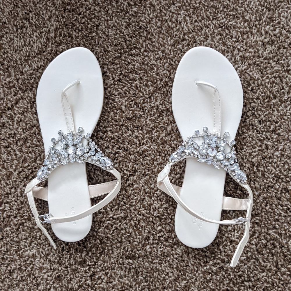 DB Studio sandals